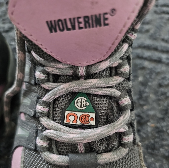 Safety shoes by Wolverine - Picture 2 of 2